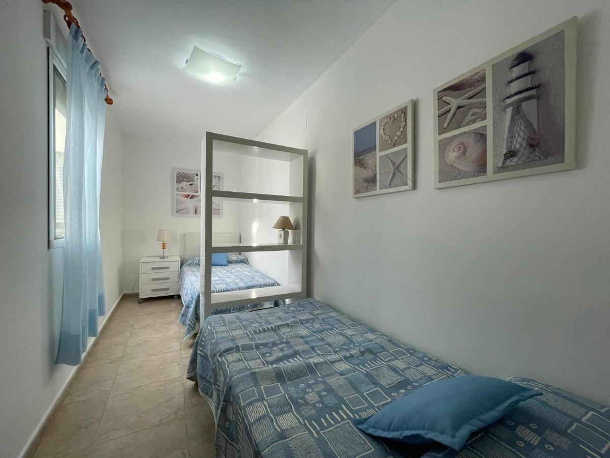 Apartment Atico En 1ª Linea En *